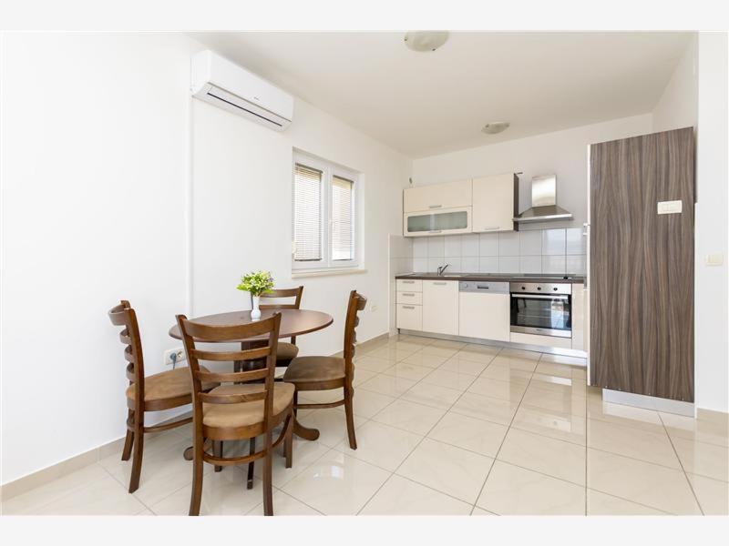 Apartmani Livajic Duce Bagian luar foto