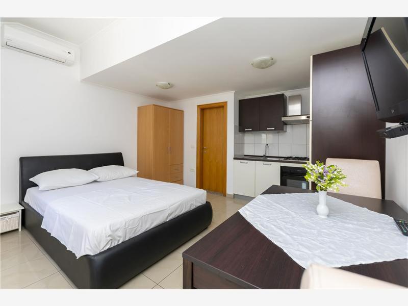 Apartmani Livajic Duce Bagian luar foto